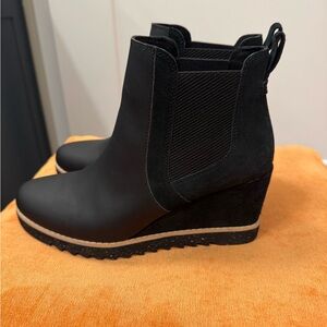Toms Black Wedge Ankle Boots